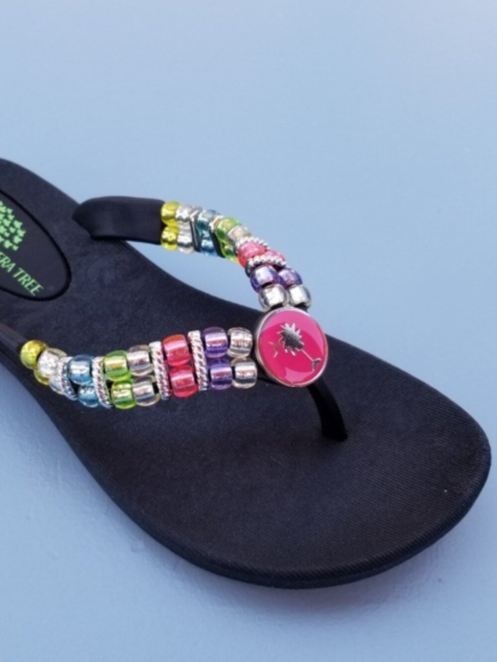 "Sophia" Beautiful Crystal Flip Flops Sandals SUPER COMFY Size 7